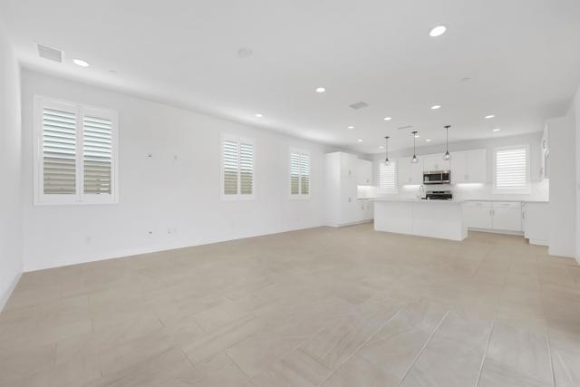 Detail Gallery Image 5 of 40 For 35923 Hinskey St, Palm Desert,  CA 92211 - 3 Beds | 2/1 Baths