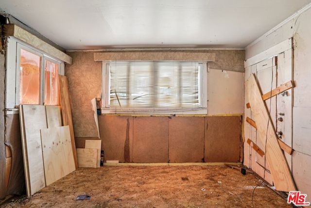 935 North Gardner Street photo 5
