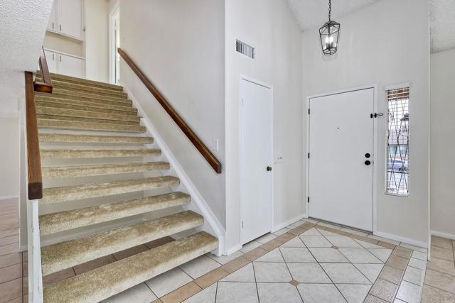 169 Camino Entrada, Chula Vista CA: https://media.crmls.org/mediaz/b07e04c5-4f98-4f0a-934d-20997f35b23a.jpg