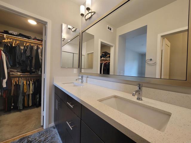 Detail Gallery Image 18 of 61 For 2072 Tango Loop #2,  Chula Vista,  CA 91915 - 4 Beds | 3 Baths