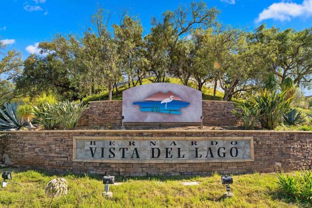 18622 Caminito Cantilena, San Diego CA: https://media.crmls.org/mediaz/b07e77a9-7fce-4b59-a218-313c329b72ca.jpg