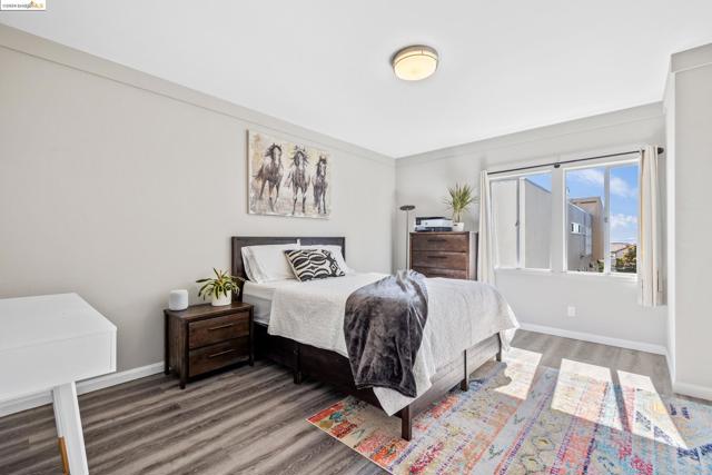 Image 21 of 32 For 2634 Virginia St  14