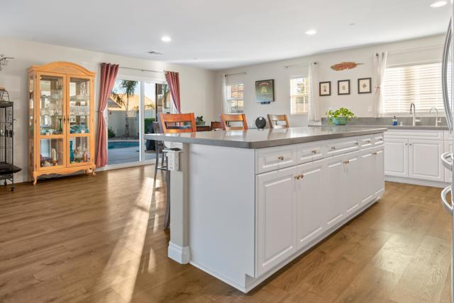 Detail Gallery Image 6 of 37 For 34668 Butte Ct, Murrieta,  CA 92563 - 3 Beds | 2/1 Baths