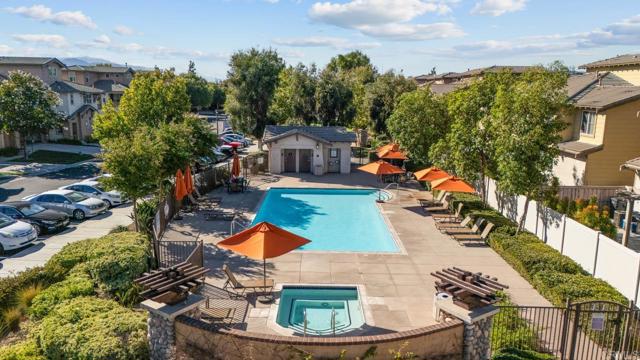 Detail Gallery Image 3 of 44 For 24731 Valleywalk St #6,  Murrieta,  CA 92562 - 3 Beds | 2/1 Baths