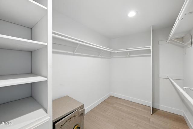 Detail Gallery Image 17 of 49 For 18731 Hatteras St #35,  Tarzana,  CA 91356 - 3 Beds | 2/1 Baths