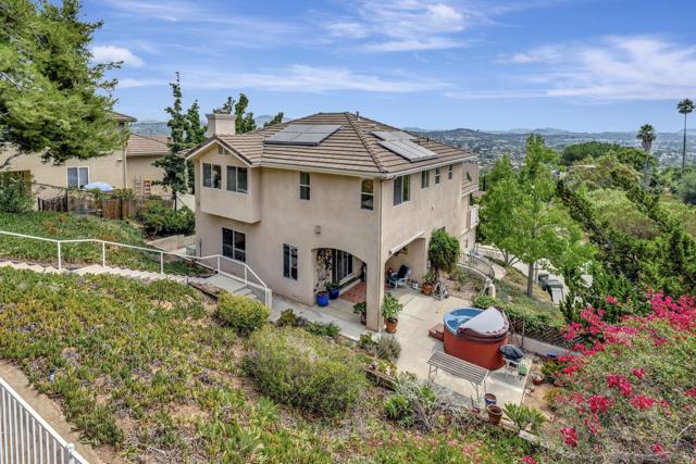 2106 Zachary Gln, Escondido CA: https://media.crmls.org/mediaz/b07fe497-7e60-4920-b2e6-a25f8e35b510.jpg