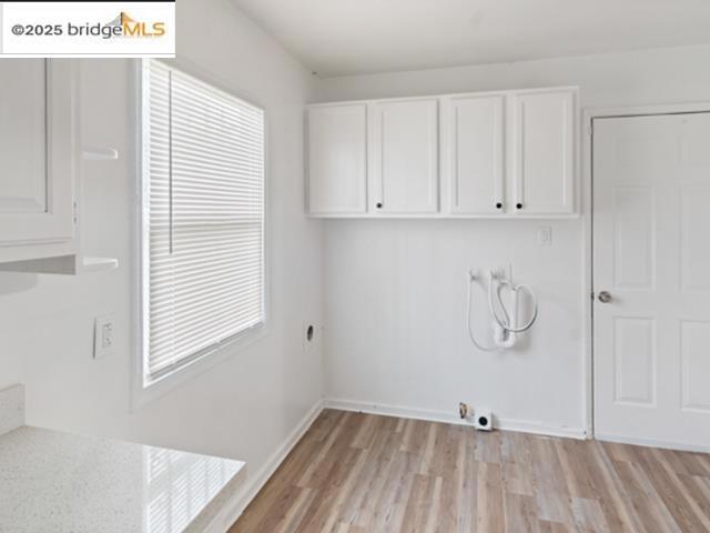 9866 Koford Rd, Oakland CA: https://media.crmls.org/mediaz/b080c519-62d2-4295-836d-447581aae6c0.jpg
