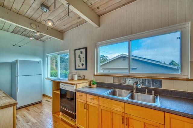 215 El Granada Boulevard, Half Moon Bay CA: https://media.crmls.org/mediaz/b0811b5d-5a66-4ba8-9f17-9ad945038425.jpg