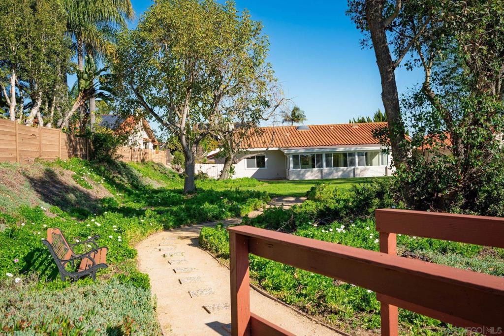831 Santa Rosita - photo 19