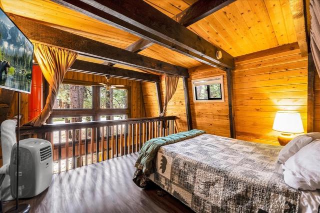 39656 Forest Road, Big Bear CA: https://media.crmls.org/mediaz/b0840c31-14ef-480b-8efc-49c7f4d7bfe1.jpg