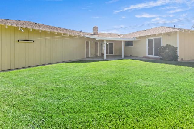 225 Rio Vista Drive, King City CA: https://media.crmls.org/mediaz/b0849cee-0061-4d2e-b51b-668462aac280.jpg
