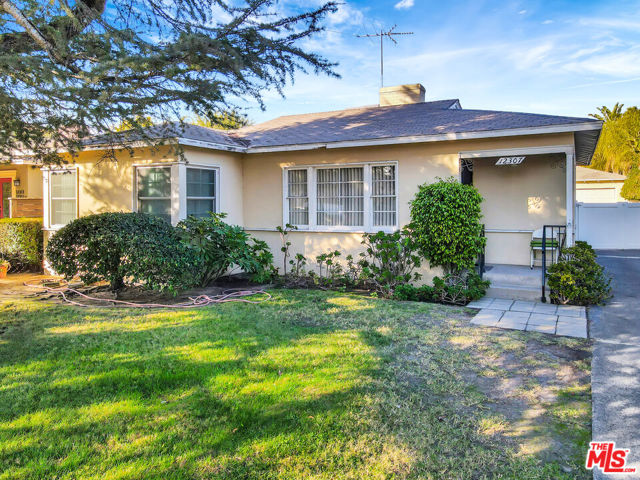 12307 Collins Street photo 6