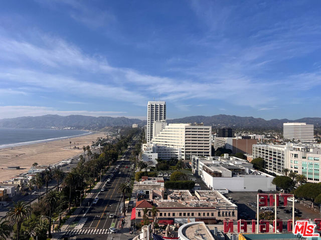 1431 Ocean Avenue, Santa Monica CA: https://media.crmls.org/mediaz/b0858c1a-1c02-4943-ac9b-77ea46396ebc.jpg