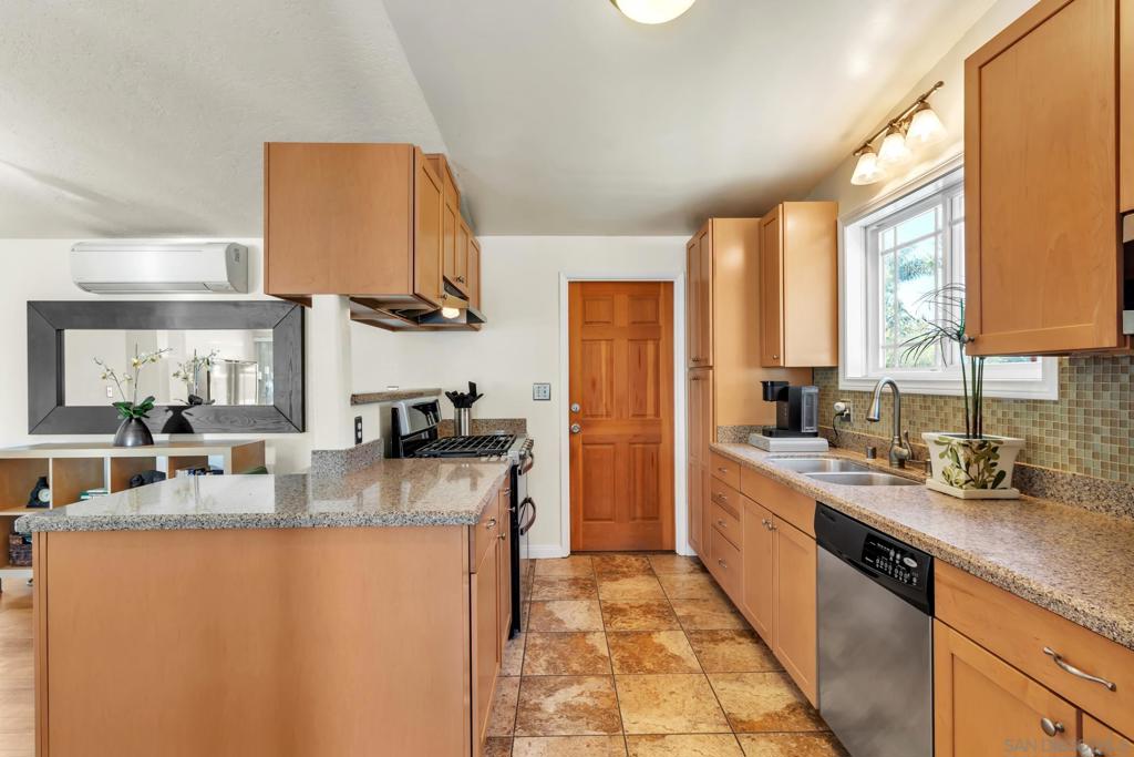 3031 Larkin Pl - photo 9