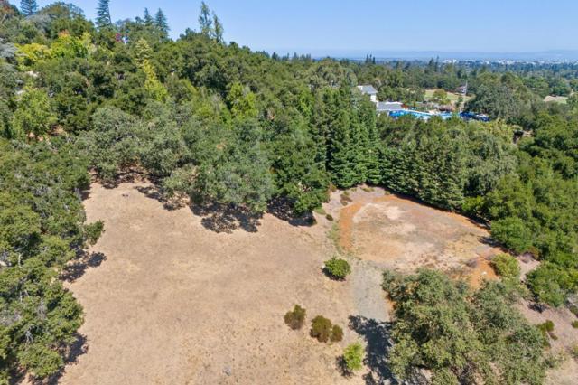 941 High Road, Woodside CA: https://media.crmls.org/mediaz/b085c997-9d88-4b3e-9eff-42c0c76dc8f7.jpg