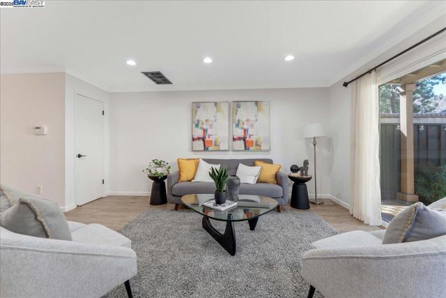 968 Huntington Terrace, Fremont CA: https://media.crmls.org/mediaz/b085f21e-833d-480a-9ed5-1a7437d9951f.jpg