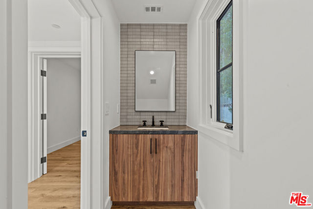 5540 Tova Road photo 12