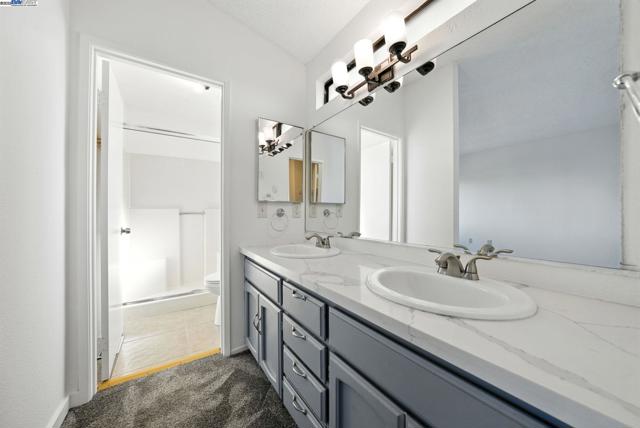 2524 Brazil Ct, Antioch CA: https://media.crmls.org/mediaz/b086b0e4-c4b9-4d54-8ad8-d8bc25228b85.jpg
