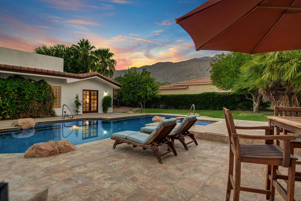 1044 Tamarisk Road