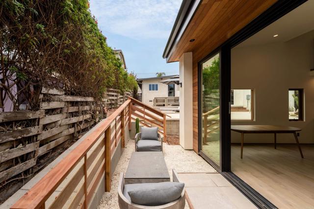 Detail Gallery Image 31 of 42 For 1011 13 Neptune Ave, Encinitas,  CA 92024 - 3 Beds | 3/1 Baths