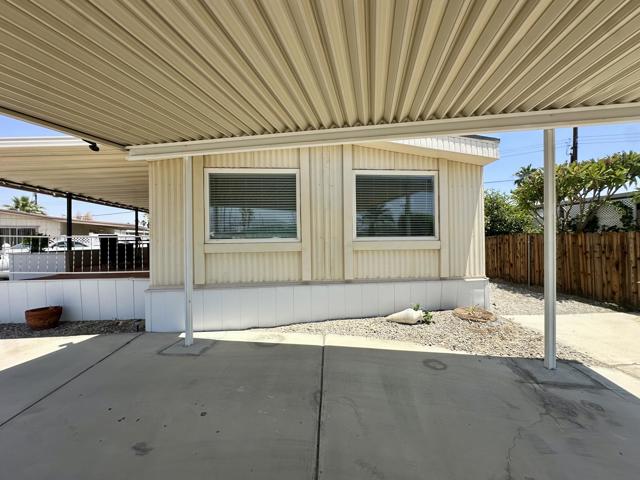 32660 Bloomfield Avenue, Thousand Palms CA: https://media.crmls.org/mediaz/b08b0e76-d5fe-4efb-b768-769e58203bcd.jpg