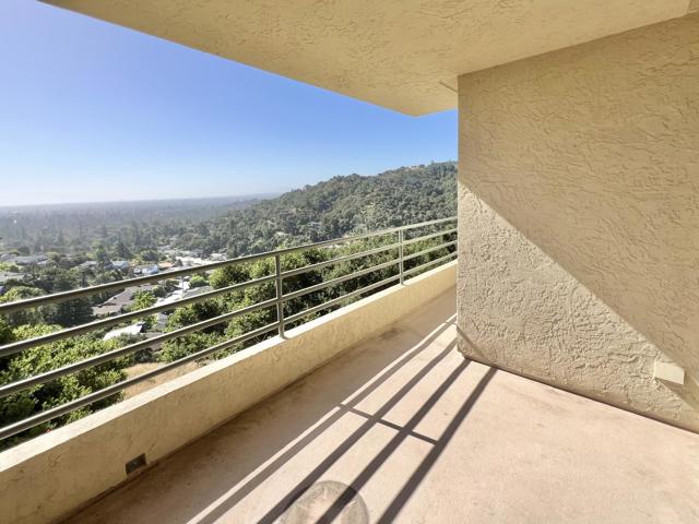 Image 7 of 47 For 438 Portofino Drive 102