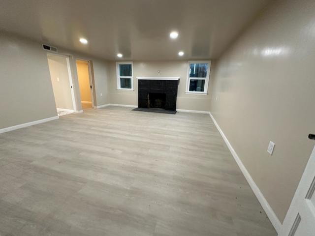 Image 15 of 36 For 121 Bella Vista Way