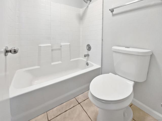 1442 Calle Goya, Oceanside CA: https://media.crmls.org/mediaz/b08d4cfc-fbf0-414c-945b-2b716e9b3b42.jpg