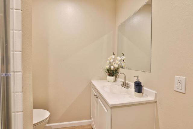 1815 Woodhaven Way, Oakland CA: https://media.crmls.org/mediaz/b08d50c2-cd52-4da1-a201-a33d815253c8.jpg