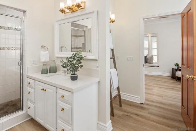 260 H Avenue, Coronado CA: https://media.crmls.org/mediaz/b08d8360-961b-443e-a9da-7221135f74fb.jpg