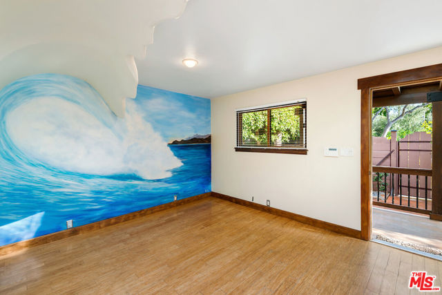 667 Santa Clara Avenue, Venice CA: https://media.crmls.org/mediaz/b08d9f52-9498-463a-8270-22699b0f64b3.jpg