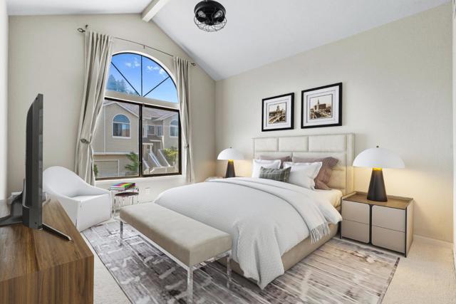 17 Carriage Lane, Scotts Valley CA: https://media.crmls.org/mediaz/b08f60ab-2448-49a4-9037-93af70b0df9c.jpg