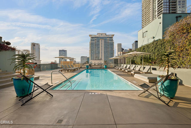 849 S Broadway, Los Angeles CA: https://media.crmls.org/mediaz/b0904709-f8f4-4b5c-9c79-1918ff0fc7d6.jpg