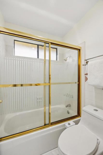 44520 Mesquite Court, Fremont CA: https://media.crmls.org/mediaz/b0908b52-6b04-43d2-a164-93be5403fea3.jpg