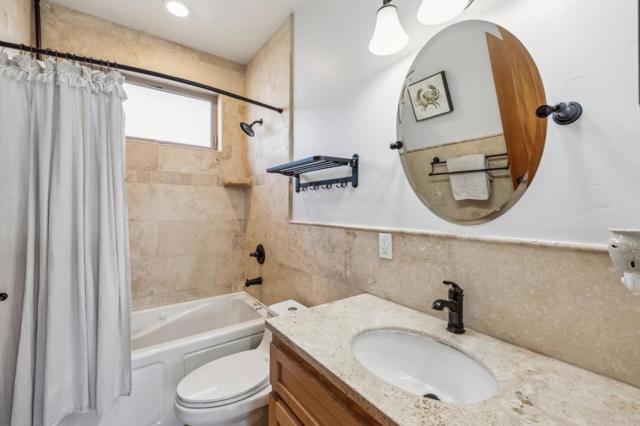 456 Grand Boulevard, Half Moon Bay CA: https://media.crmls.org/mediaz/b094128f-6ee6-4e25-aad8-aa533097a596.jpg