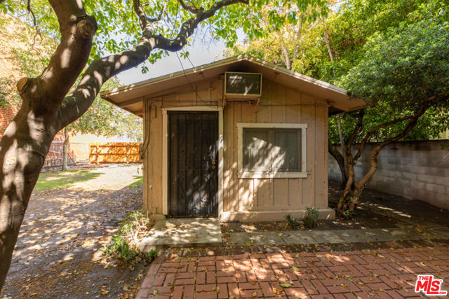 11319 MCCORMICK Street photo 6