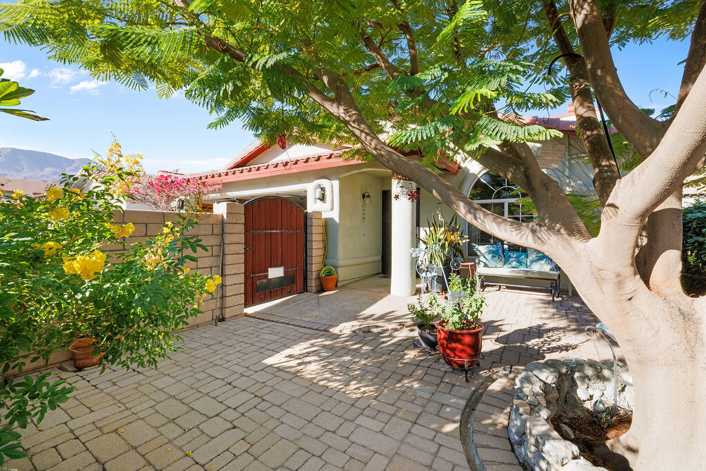 54685 Avenida Alvarado