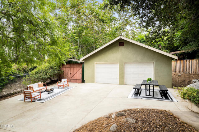 413 Sycamore Place, Sierra Madre CA: https://media.crmls.org/mediaz/b09592ad-9baf-49b2-aae4-213b576cefb2.jpg
