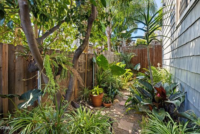 Detail Gallery Image 34 of 48 For 30 S Salinas St #B,  Santa Barbara,  CA 93103 - 3 Beds | 2 Baths