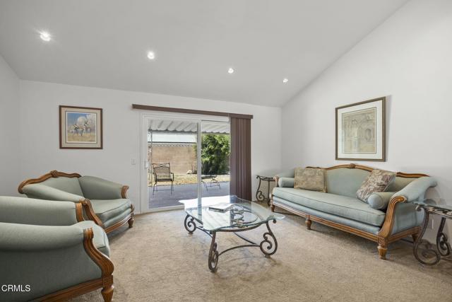 170 N Linden Drive, Ventura CA: https://media.crmls.org/mediaz/b096819a-7cad-4452-b07c-9daee9aad813.jpg