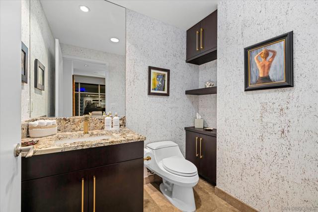 Image 47 of 60 For 1262 Kettner Blvd  3202