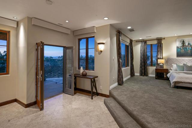 4915 Eyrie Rd, San Diego CA: https://media.crmls.org/mediaz/b097935c-7c2d-47bd-a38e-c678a8f8ae11.jpg