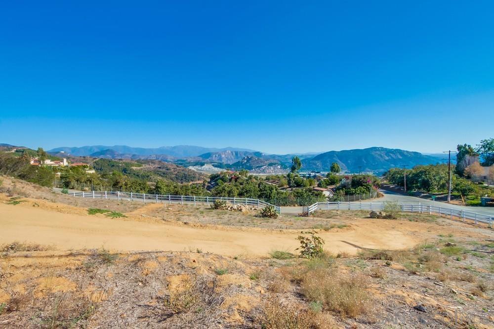 MLS #250032615SD img 14