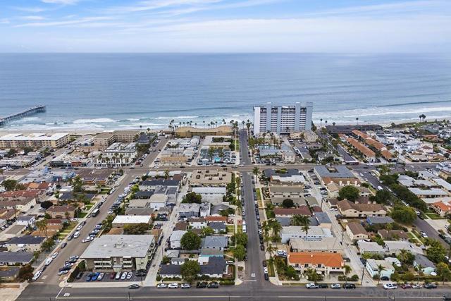 849 851 Missouri St, San Diego CA: https://media.crmls.org/mediaz/b09828fe-6ddd-45c2-a48d-688458541771.jpg