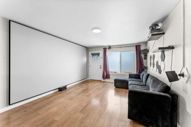 Detail Gallery Image 7 of 20 For 1623 Pentecost Way #3,  San Diego,  CA 92105 - 2 Beds | 1 Baths