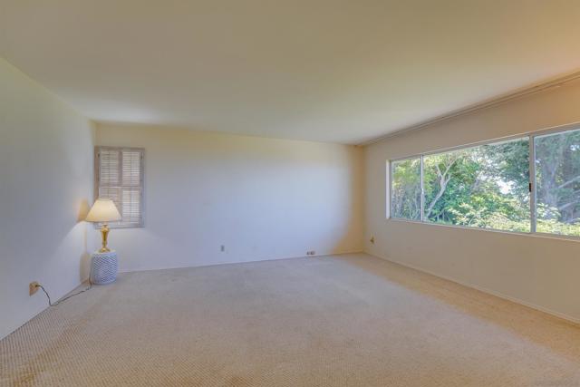 5995 La Jolla Corona Dr., La Jolla CA: https://media.crmls.org/mediaz/b09ad353-e6af-4181-b53a-b592e61ab0dc.jpg