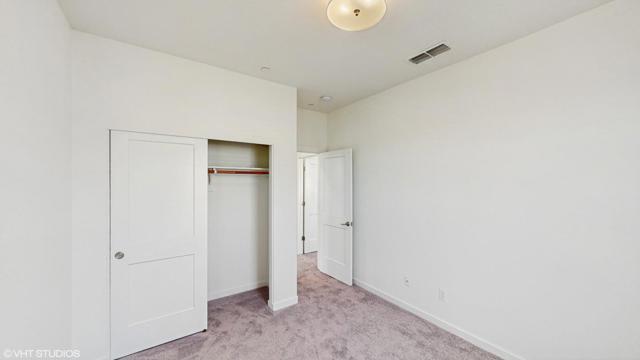 Image 15 of 25 For 34 Seasmoke Place