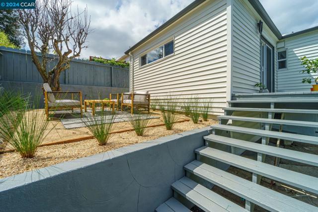 3432 Simmons St, Oakland, California 94619, 3 Bedrooms Bedrooms, ,2 BathroomsBathrooms,Single Family Residence,For Sale,Simmons St,41053525