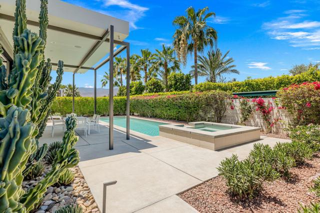 33 Topaz Court, Rancho Mirage, CA 92270