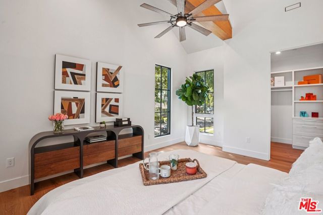 4034 Coolidge Avenue, Culver City CA: https://media.crmls.org/mediaz/b09c8dfa-7020-49dd-8e03-87a81ee2280a.jpg